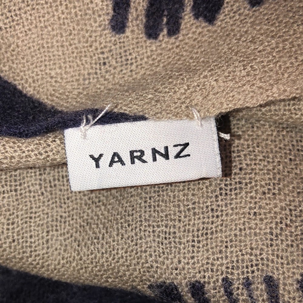 Yarnz scarf 28.5”x43” - Picture 6 of 11